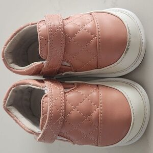 Jack and Lily My Shoes